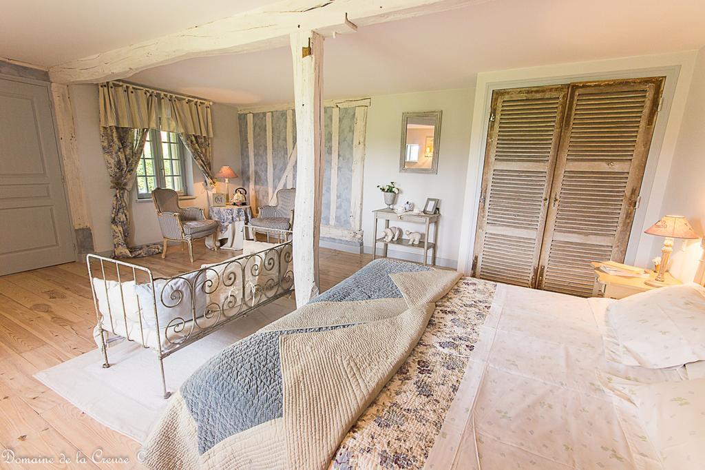 Bed and Breakfast Domaine De La Creuse Moussey  Екстер'єр фото